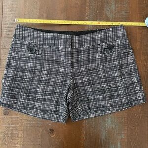 The Limited Shorts Drew fit Size 4